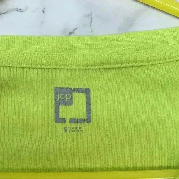 Women’s top size Small jcp - Picture 3 of 4